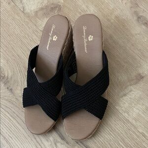 Tommy Bahama Women's Black and Tan Espadrille Sandals